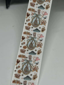 New 1 yard 1 inch Disney Castle Collage Grosgrain Ribbon